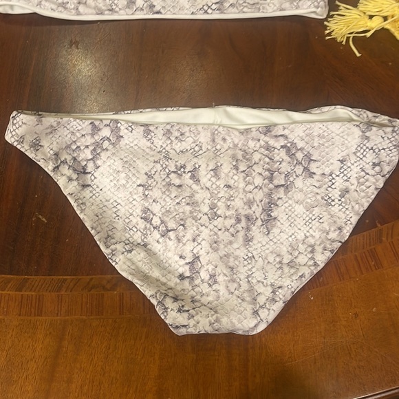 Large gray white python bikini set - Picture 3 of 5